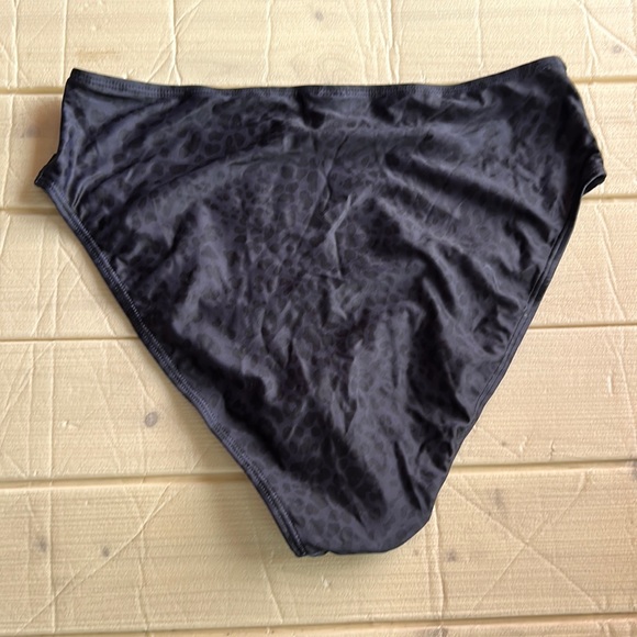 Women’s 2pcs swimsuit NWOT - Picture 4 of 7